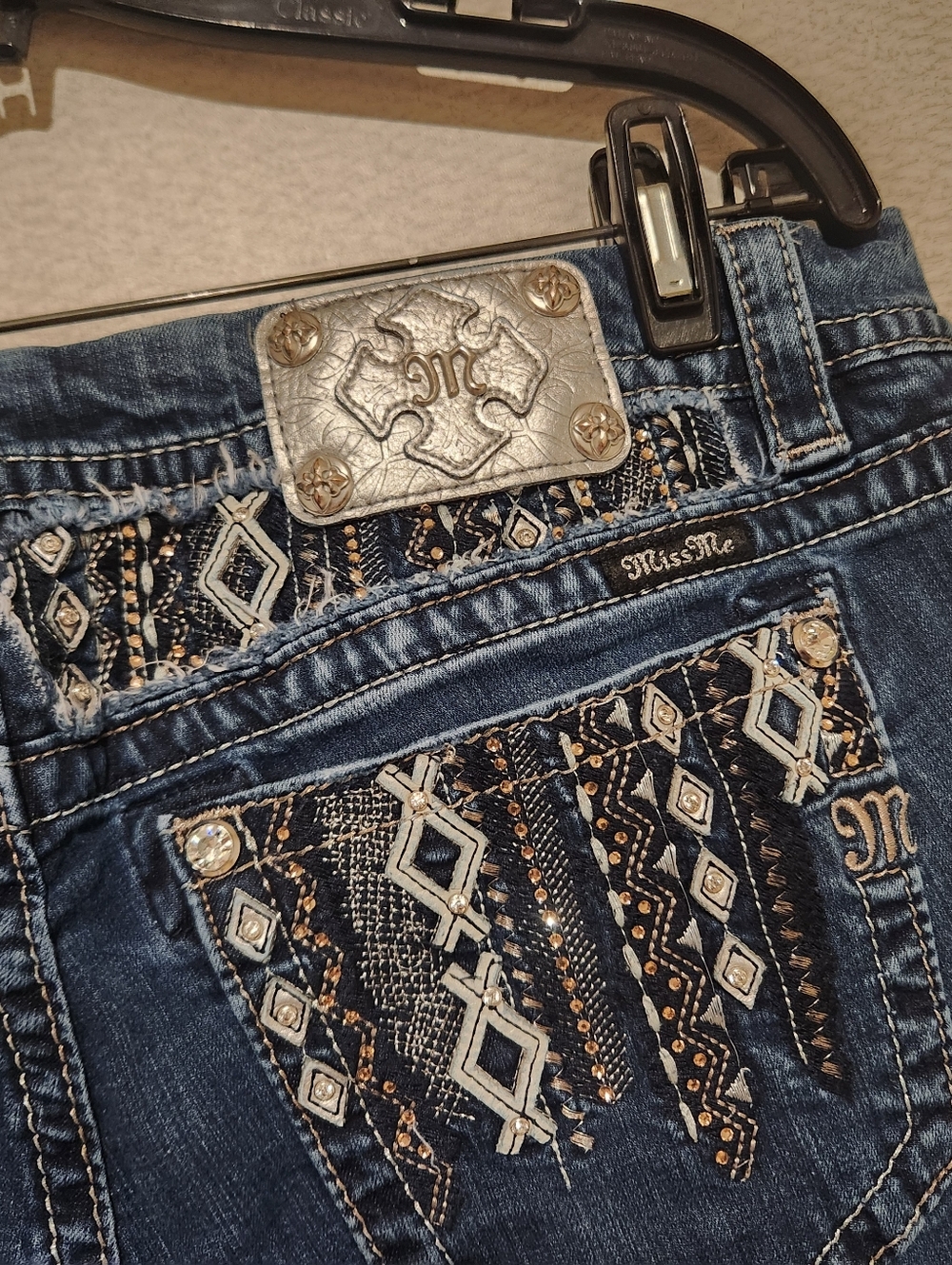 Miss Me Easy Boot Stretch Jeans Mid Rise Curvy Fit Womens Size 33 - Picture 7 of 10